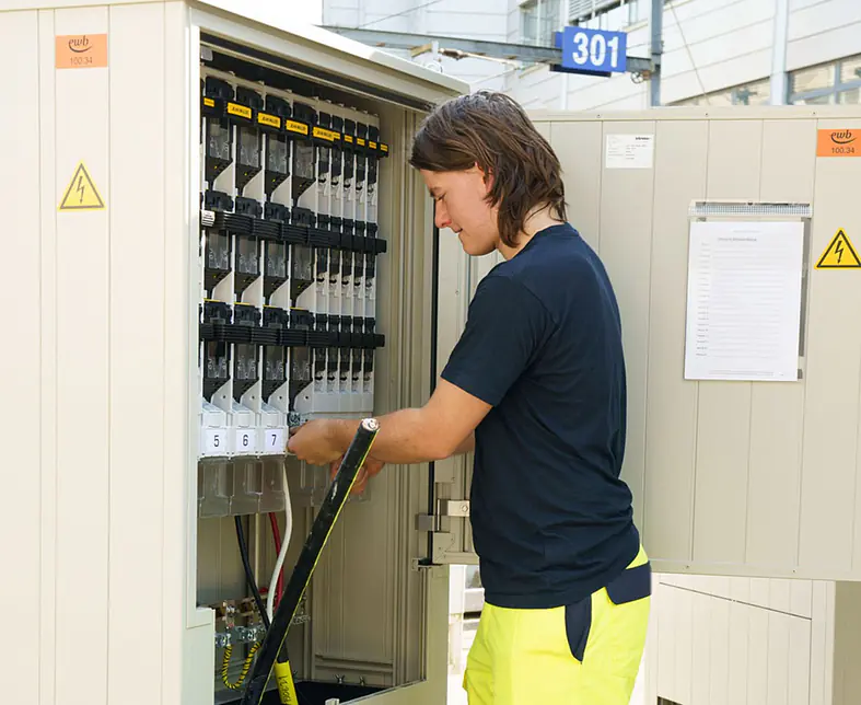 Netzelektriker_in_1.jpg
